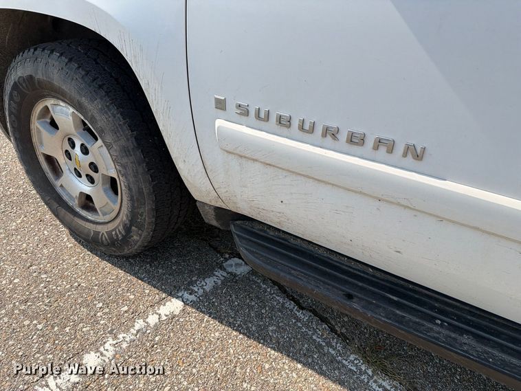 image for item FH6322 2007 Chevrolet Suburban 1500 LS SUV