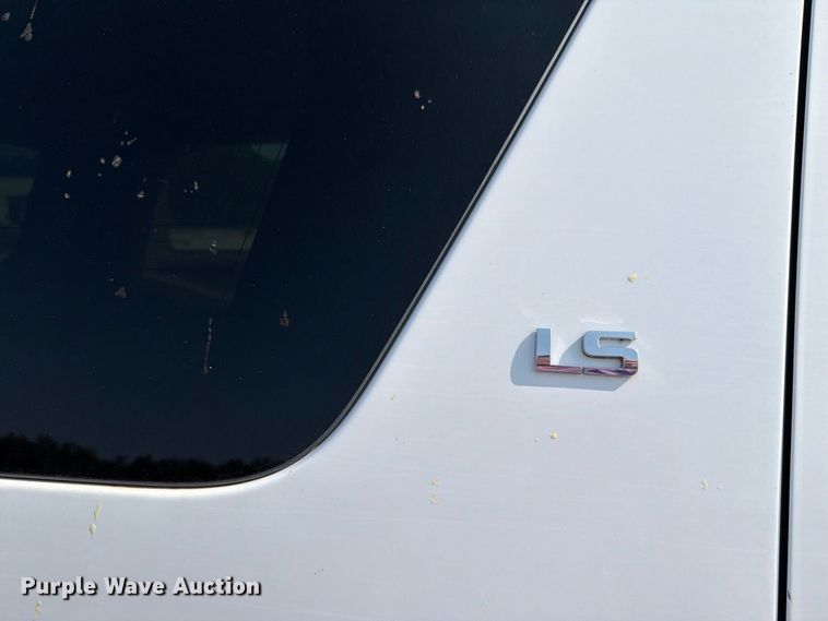 image for item FH6322 2007 Chevrolet Suburban 1500 LS SUV