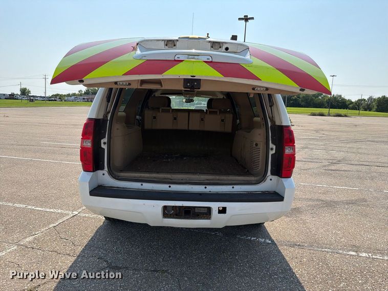 image for item FH6322 2007 Chevrolet Suburban 1500 LS SUV