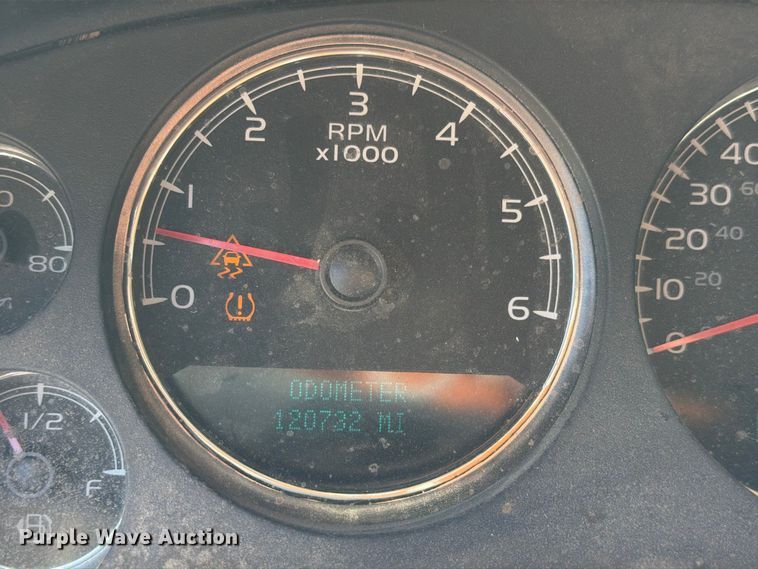 image for item FH6322 2007 Chevrolet Suburban 1500 LS SUV