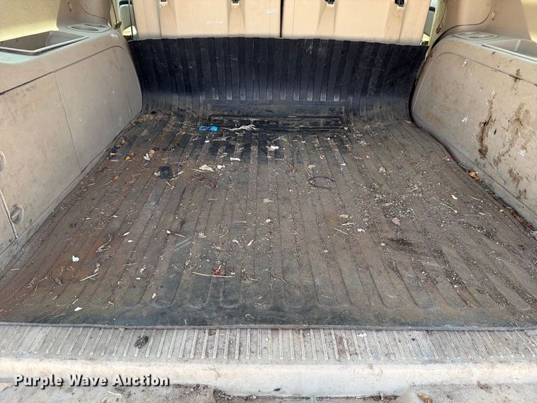 image for item FH6322 2007 Chevrolet Suburban 1500 LS SUV