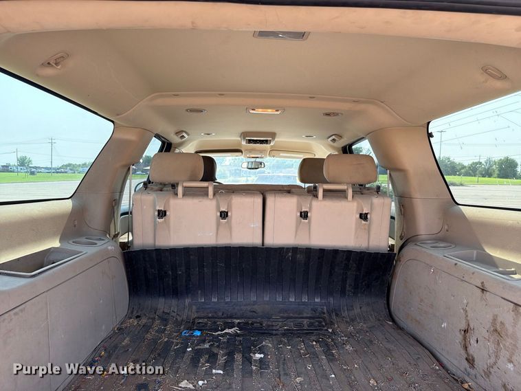 image for item FH6322 2007 Chevrolet Suburban 1500 LS SUV