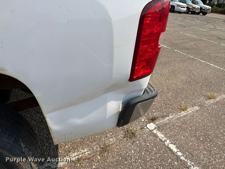 image for item FH6323 2013 Chevrolet Silverado 1500 Ext. Cab pickup truck