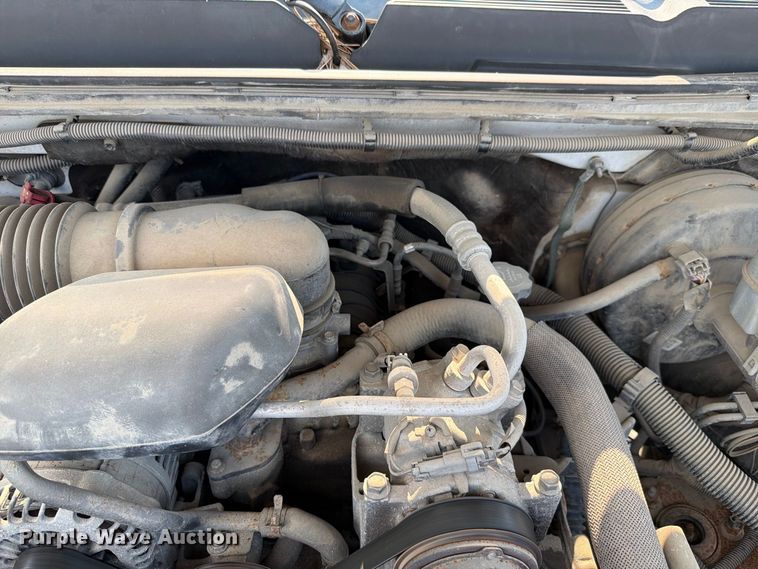 image for item FH6323 2013 Chevrolet Silverado 1500 Ext. Cab pickup truck