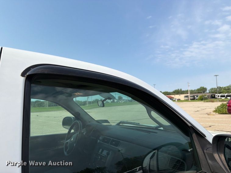 image for item FH6325 2013 Chevrolet Tahoe Police SUV
