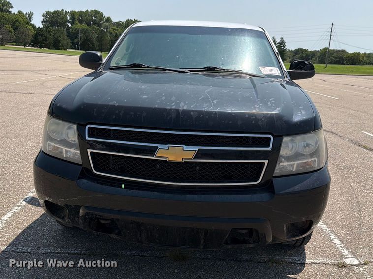 image for item FH6327 2012 Chevrolet Suburban 1500 SUV