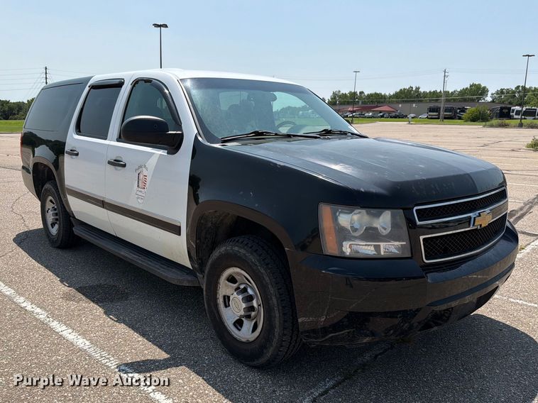 image for item FH6327 2012 Chevrolet Suburban 1500 SUV