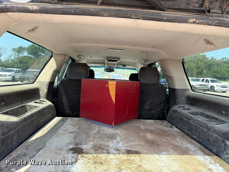 image for item FH6327 2012 Chevrolet Suburban 1500 SUV