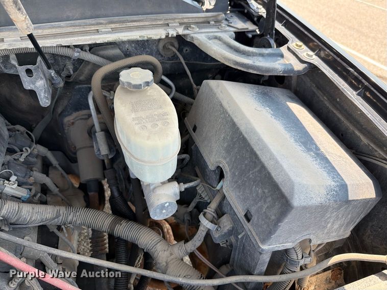 image for item FH6327 2012 Chevrolet Suburban 1500 SUV