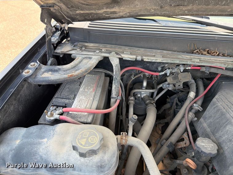 image for item FH6327 2012 Chevrolet Suburban 1500 SUV