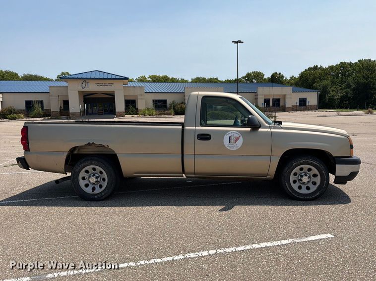 image for item FH6328 2006 Chevrolet Silverado 1500 pickup truck