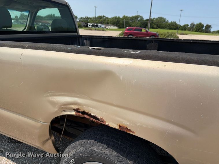 image for item FH6328 2006 Chevrolet Silverado 1500 pickup truck