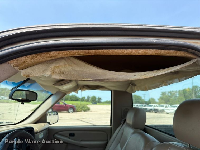 image for item FH6328 2006 Chevrolet Silverado 1500 pickup truck