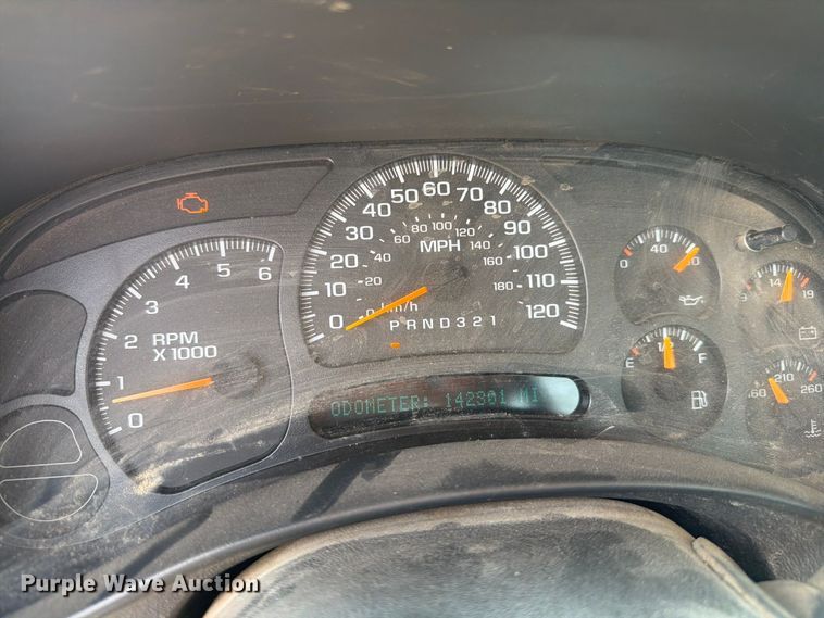 image for item FH6328 2006 Chevrolet Silverado 1500 pickup truck
