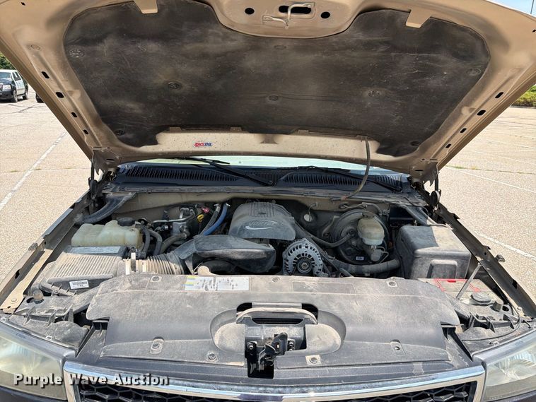 image for item FH6328 2006 Chevrolet Silverado 1500 pickup truck