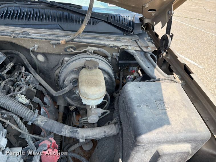 image for item FH6328 2006 Chevrolet Silverado 1500 pickup truck