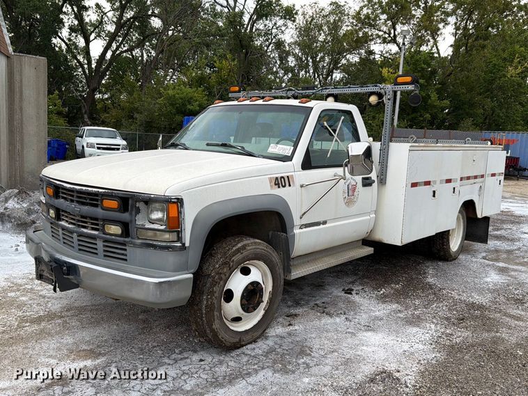 1997 Chevrolet C3500 utility bed pickup truck