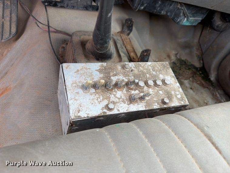 image for item FH6329 1997 Chevrolet C3500  utility bed pickup truck