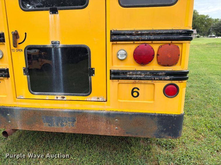 image for item FH6353 2005 Chevrolet Express school bus