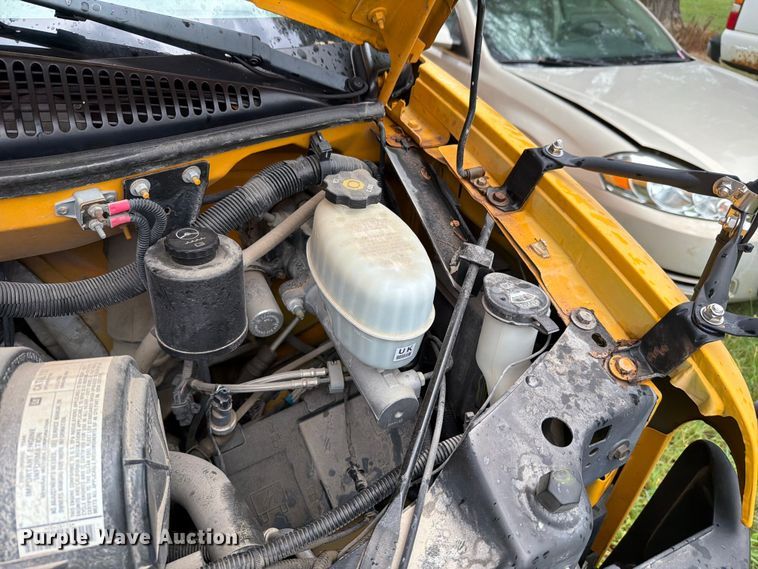 image for item FH6353 2005 Chevrolet Express school bus