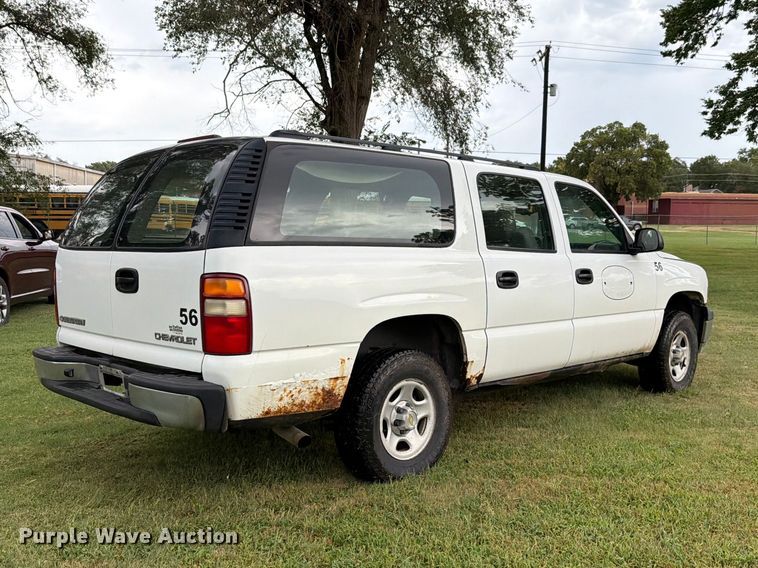 image for item FH6354 2003 Chevrolet Suburban 1500 SUV