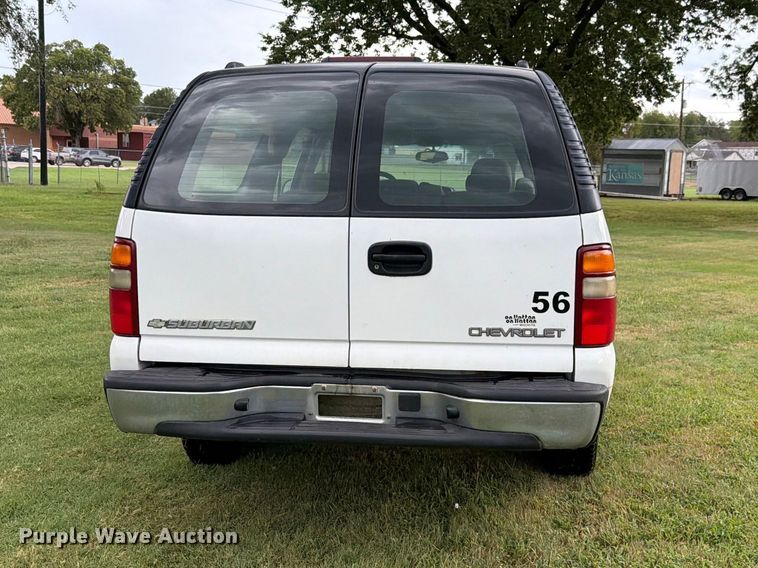 image for item FH6354 2003 Chevrolet Suburban 1500 SUV