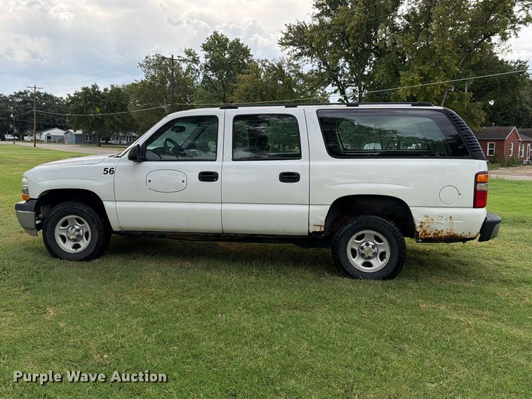 image for item FH6354 2003 Chevrolet Suburban 1500 SUV