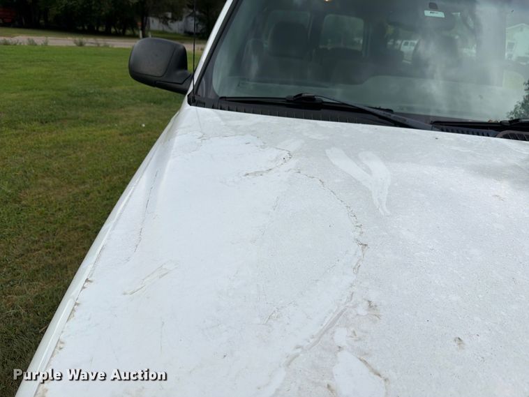 image for item FH6354 2003 Chevrolet Suburban 1500 SUV