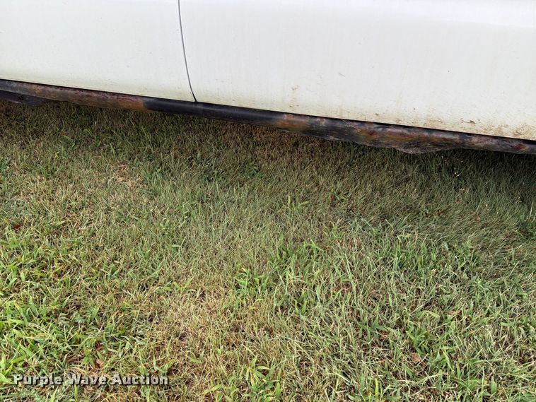 image for item FH6354 2003 Chevrolet Suburban 1500 SUV