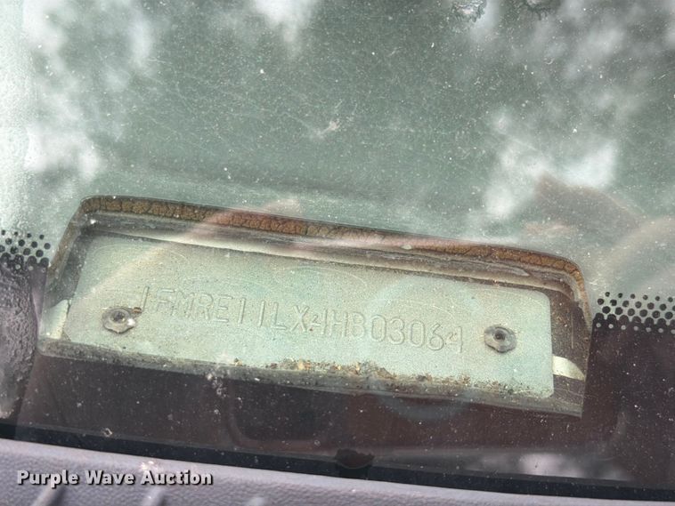 image for item FH6355 2004 Ford E150 van