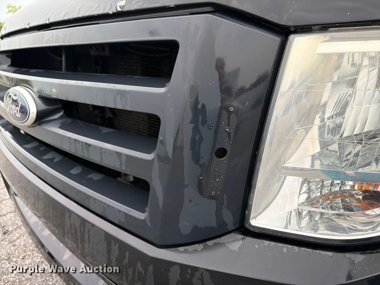 image for item FK2044 2008 Ford Expedition SUV