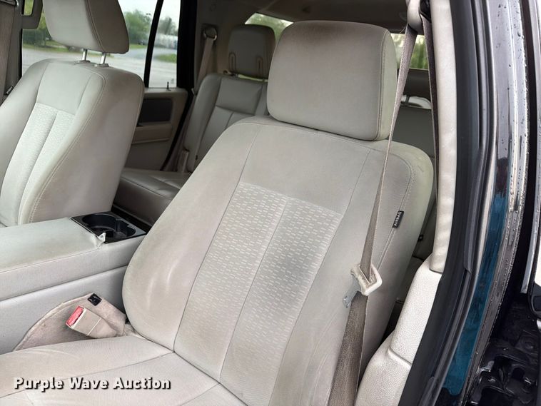 image for item FK2044 2008 Ford Expedition SUV