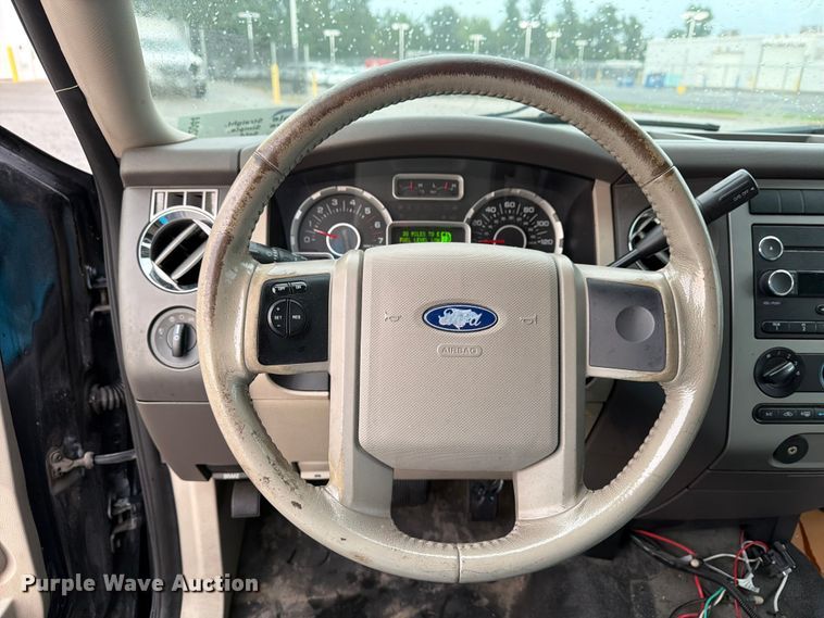image for item FK2044 2008 Ford Expedition SUV