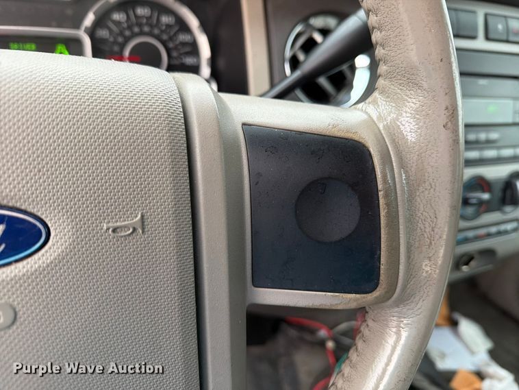 image for item FK2044 2008 Ford Expedition SUV