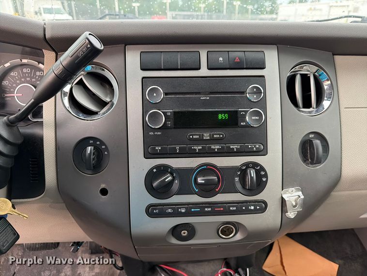 image for item FK2044 2008 Ford Expedition SUV