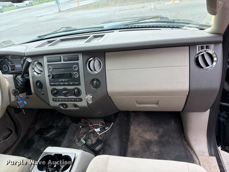 image for item FK2044 2008 Ford Expedition SUV