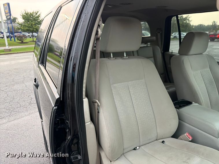 image for item FK2044 2008 Ford Expedition SUV