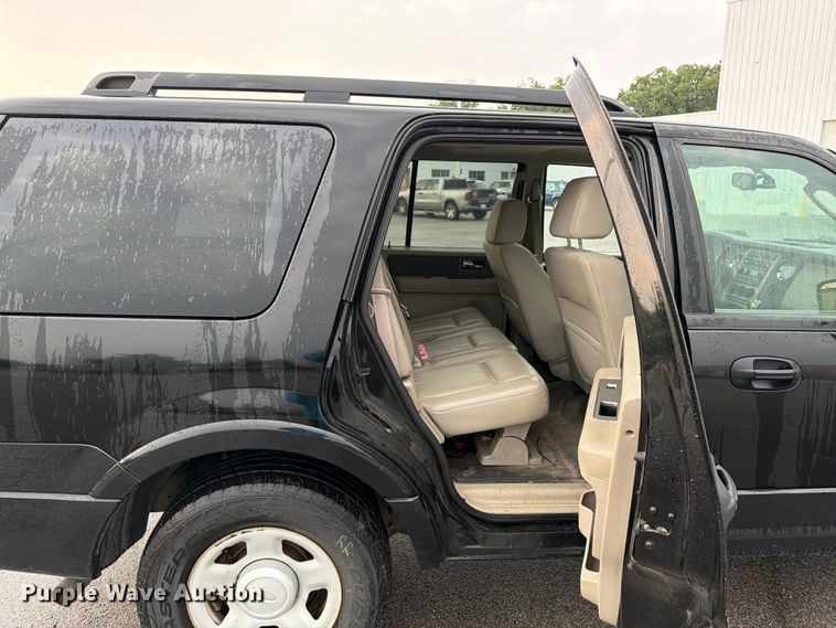 image for item FK2044 2008 Ford Expedition SUV