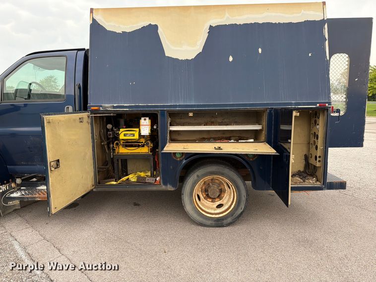 image for item FK2046 2007 Chevrolet C4500 utility / service truck