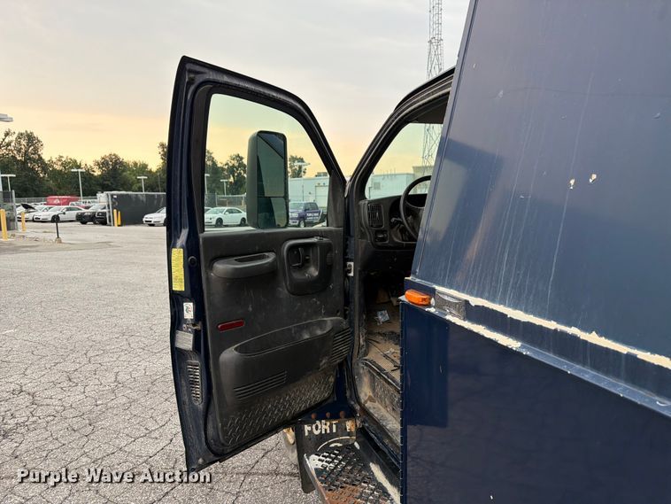 image for item FK2046 2007 Chevrolet C4500 utility / service truck