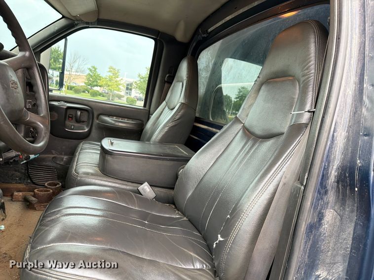 image for item FK2046 2007 Chevrolet C4500 utility / service truck