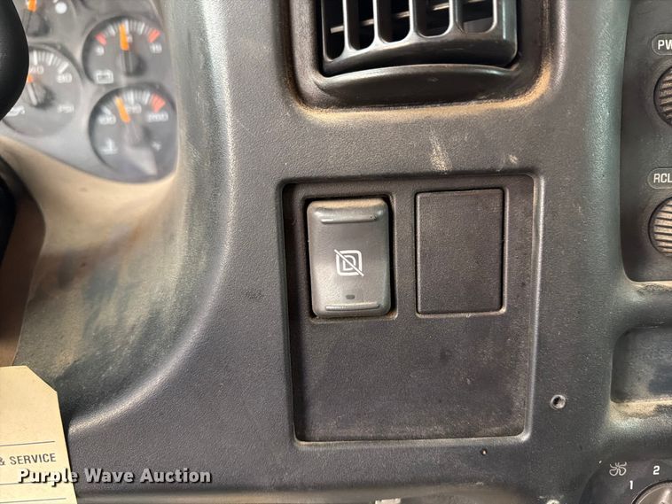 image for item FK2046 2007 Chevrolet C4500 utility / service truck
