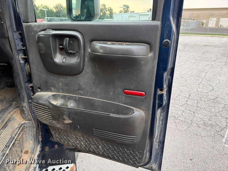 image for item FK2046 2007 Chevrolet C4500 utility / service truck