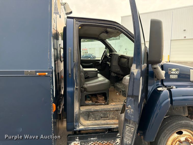 image for item FK2046 2007 Chevrolet C4500 utility / service truck