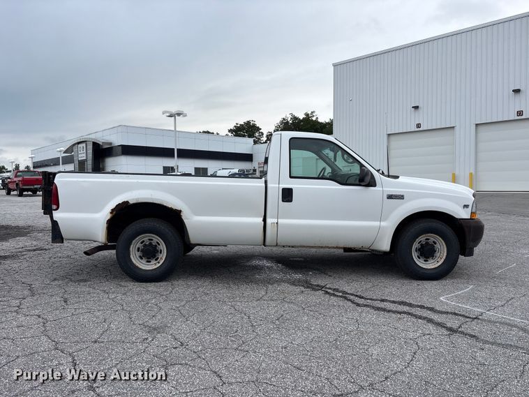 image for item FK2059 2002 Ford F250 Super Duty pickup truck