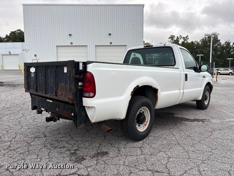image for item FK2059 2002 Ford F250 Super Duty pickup truck