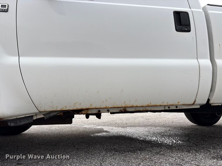 image for item FK2059 2002 Ford F250 Super Duty pickup truck
