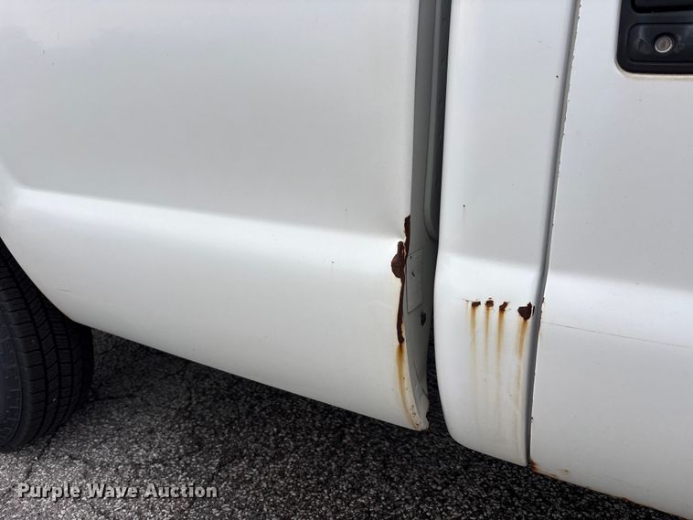 image for item FK2059 2002 Ford F250 Super Duty pickup truck