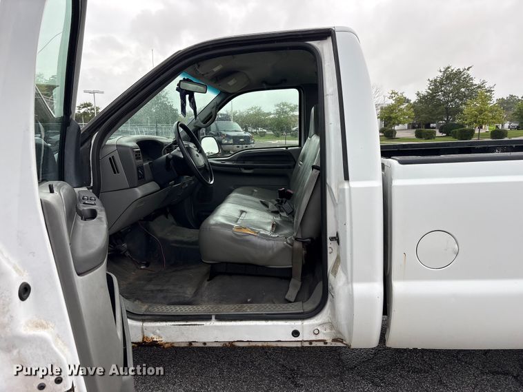 image for item FK2059 2002 Ford F250 Super Duty pickup truck