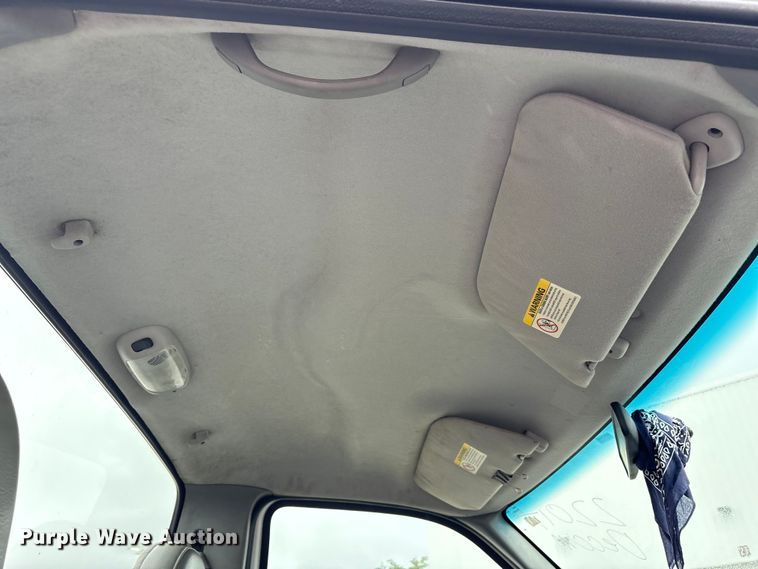 image for item FK2059 2002 Ford F250 Super Duty pickup truck